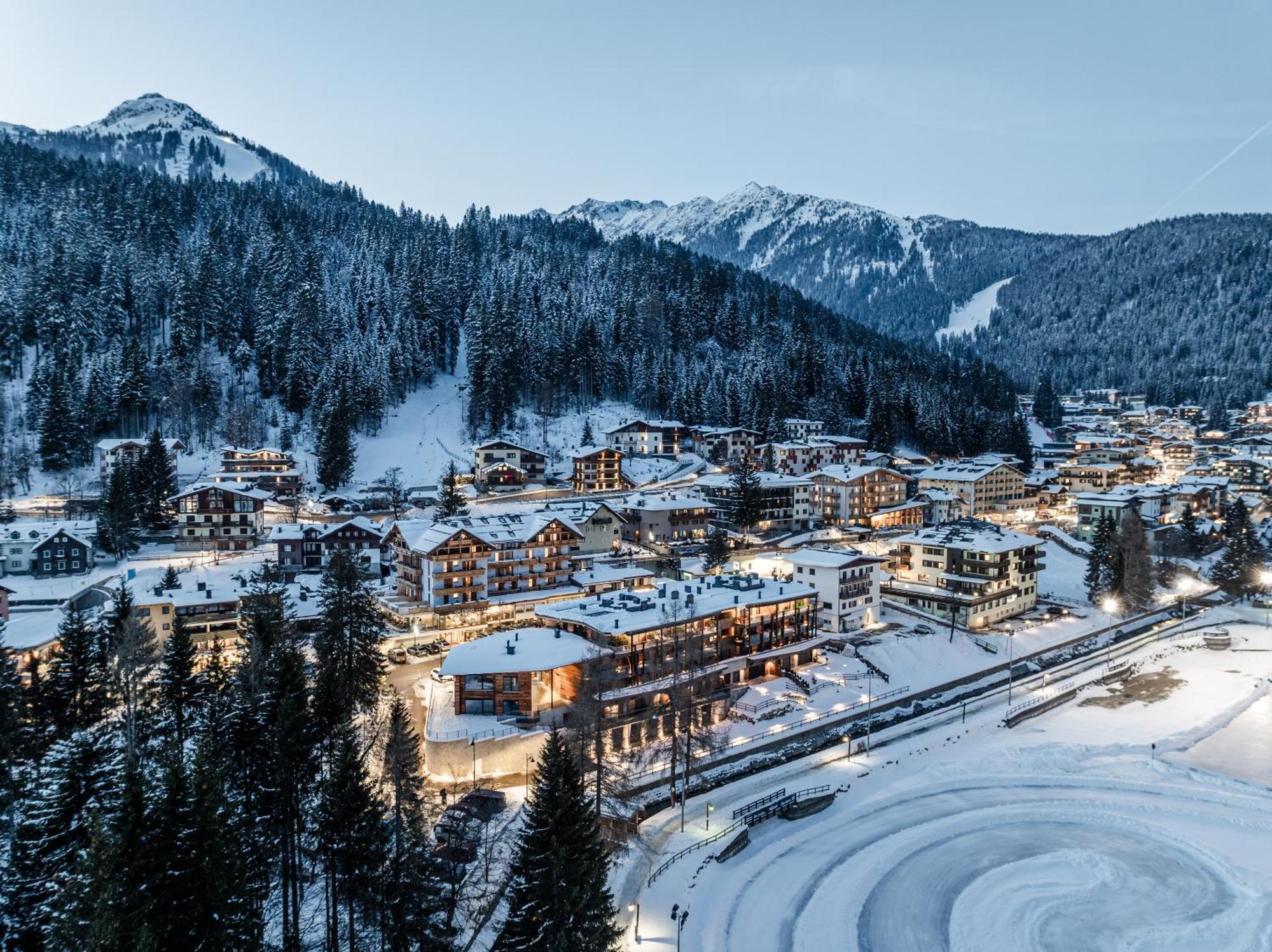 Campiglio Wood Apartment Madonna di Campiglio Exterior photo