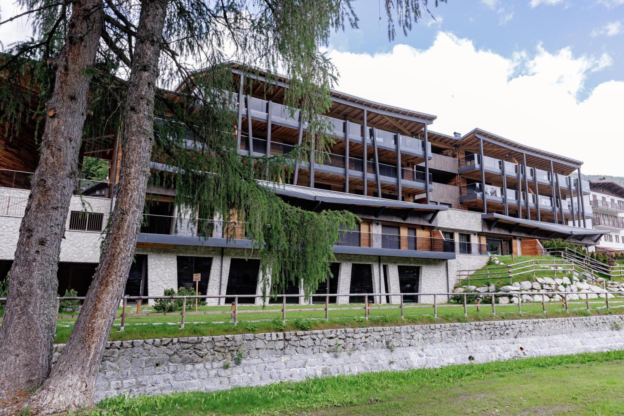 Campiglio Wood Apartment Madonna di Campiglio Exterior photo