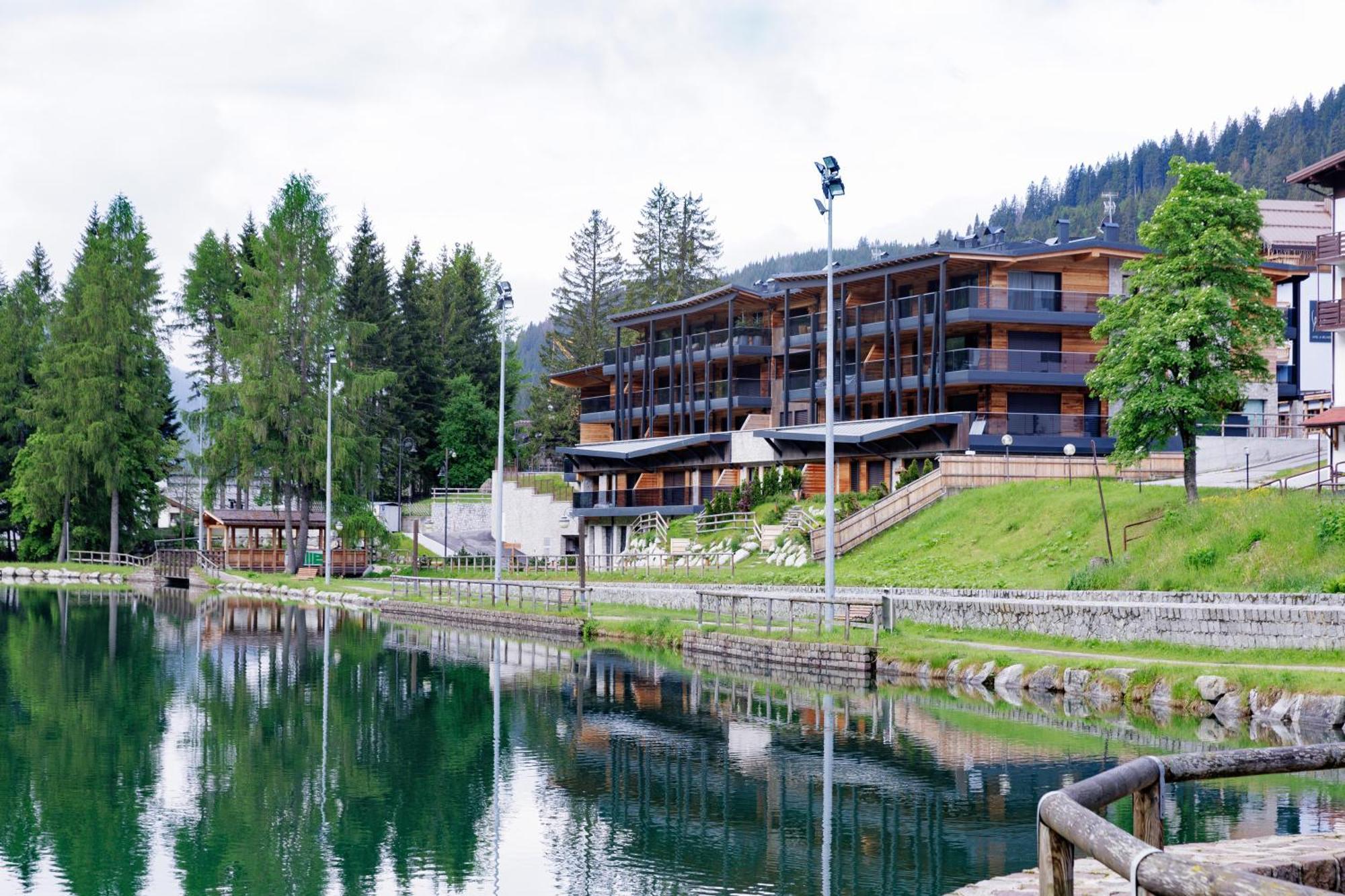 Campiglio Wood Apartment Madonna di Campiglio Exterior photo